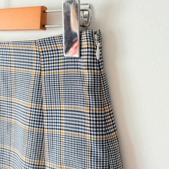 Aritzia Babaton Plaid Houndstooth Hopper Mini Skirt in Cairo Gold Size 2 - Picture 3 of 6